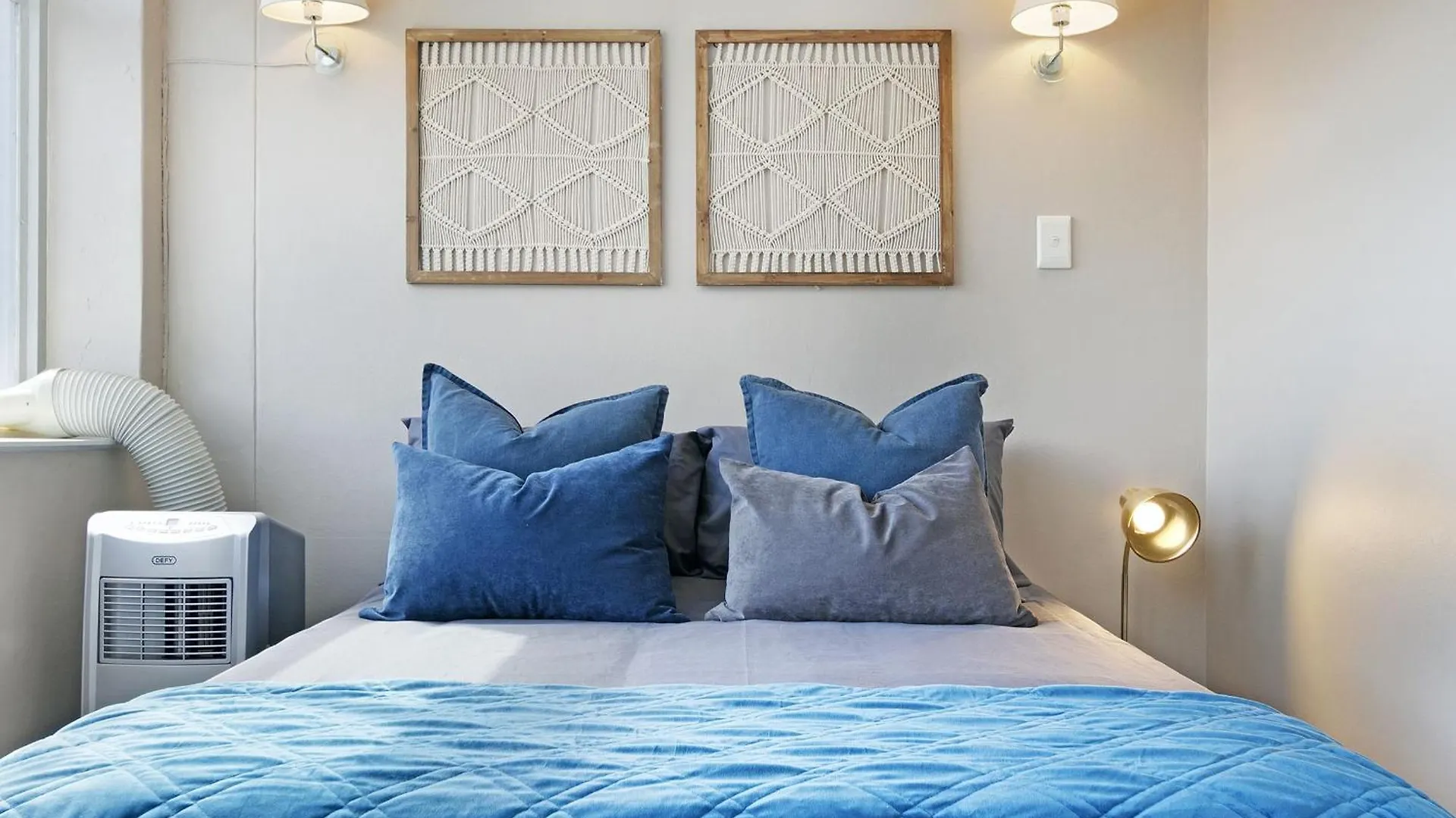 Studio On Hope By Hostagents Cape Town Apartment
