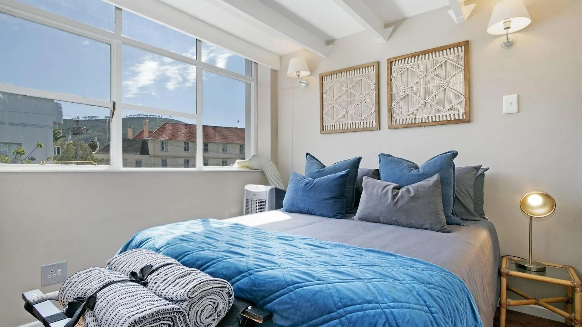 Studio On Hope By Hostagents Cape Town South Africa